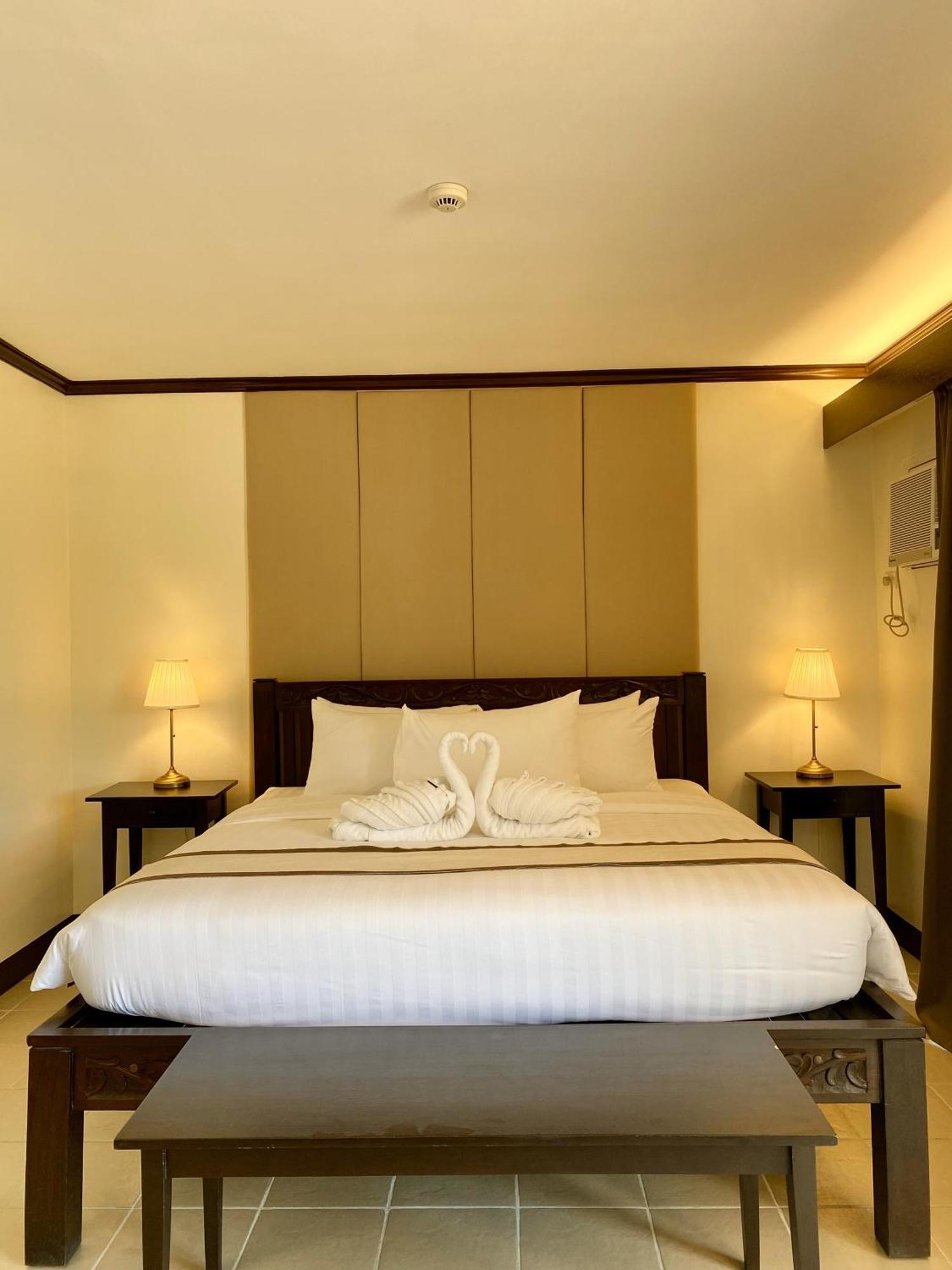 Plaza Del Norte Hotel And Convention Center Laoag Eksteriør bilde